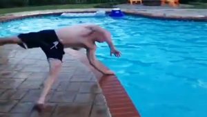 Técnica de mergulho: cuidados na borda da piscina